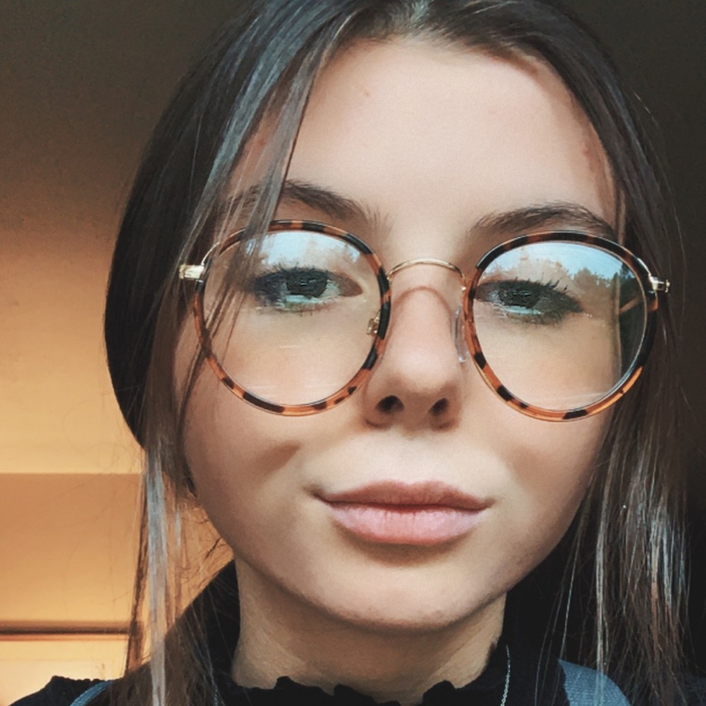 Meet your Posher, Shelby